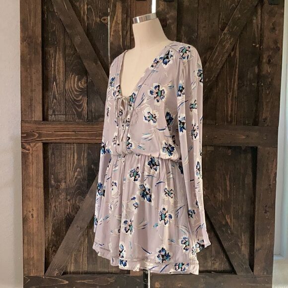 ASTR BOHO Floral Romper Long Sleeve - Picture 4 of 13